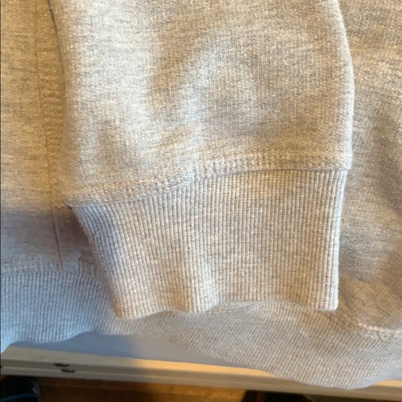 Men’s Champion Grey Crewneck - Picture 4 of 4
